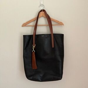 FOUNT Leather Grand Bellfield Tote